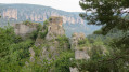 Vue de loin de l'Ermitage Saint-Michel