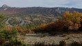 Vue sur la barre des Dourbes, depuis le sommet du Feston