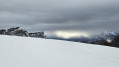 Vue sur la Croix du Nivolet au début du parcours