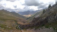 Vue sur la vallée qui descend sur le pont Rouge et Larche