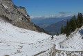 Vue sur le chalet et la vallée côté Alex