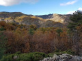 Vue sur les montagnes environnantes