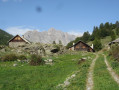 Vue sur un hameau de Névache ville haute